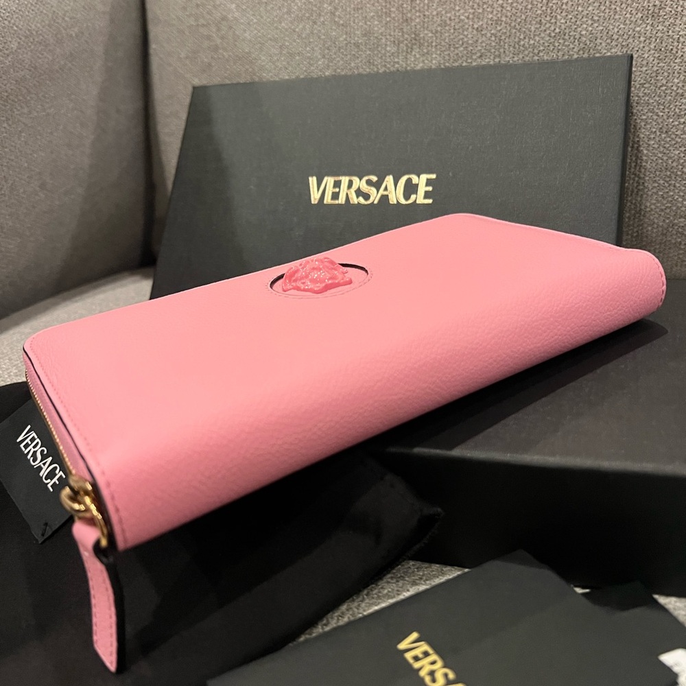 New Versace Medusa Long Pink Zip-Around Wallet - Picture 7 of 15